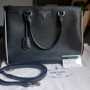 Prada Galleria Saffiano NERO+TALCO